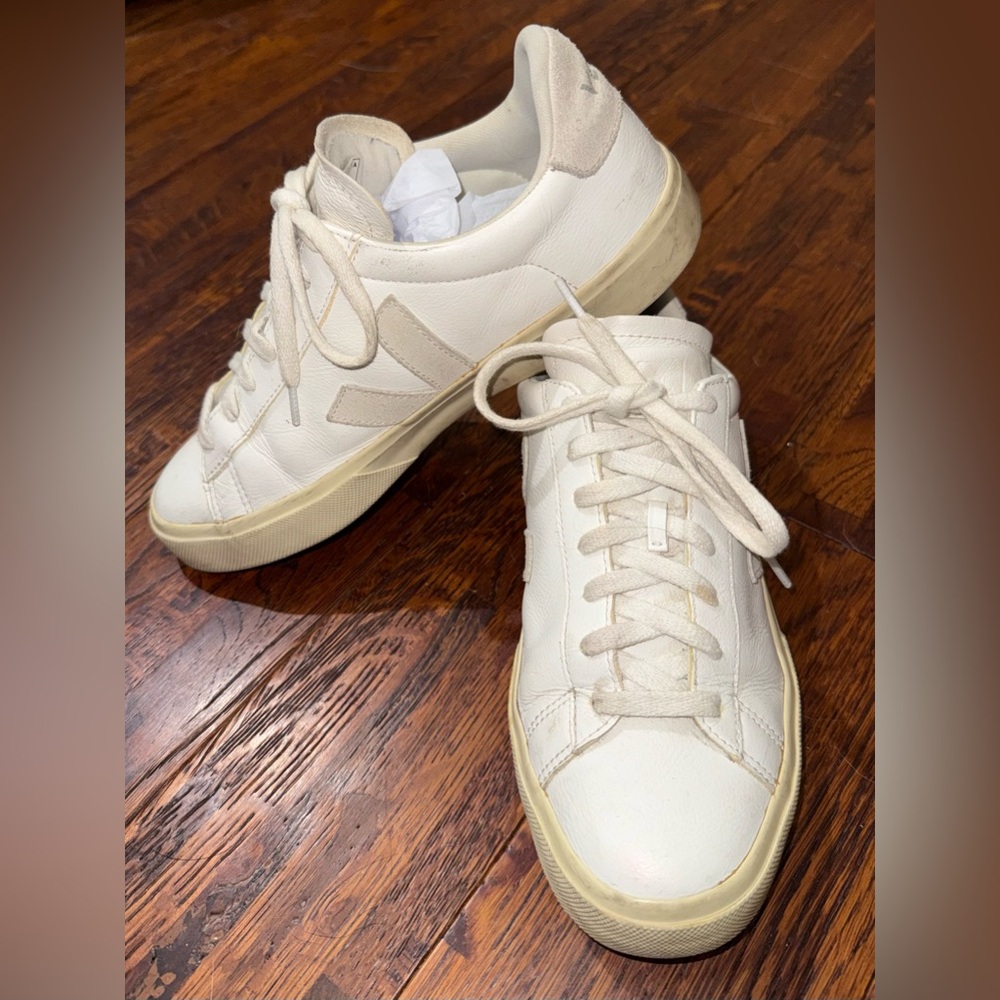 VEJA Campo Sneakers in White and Natural Suede Size US 10 / EU 41 - Picture 4 of 10